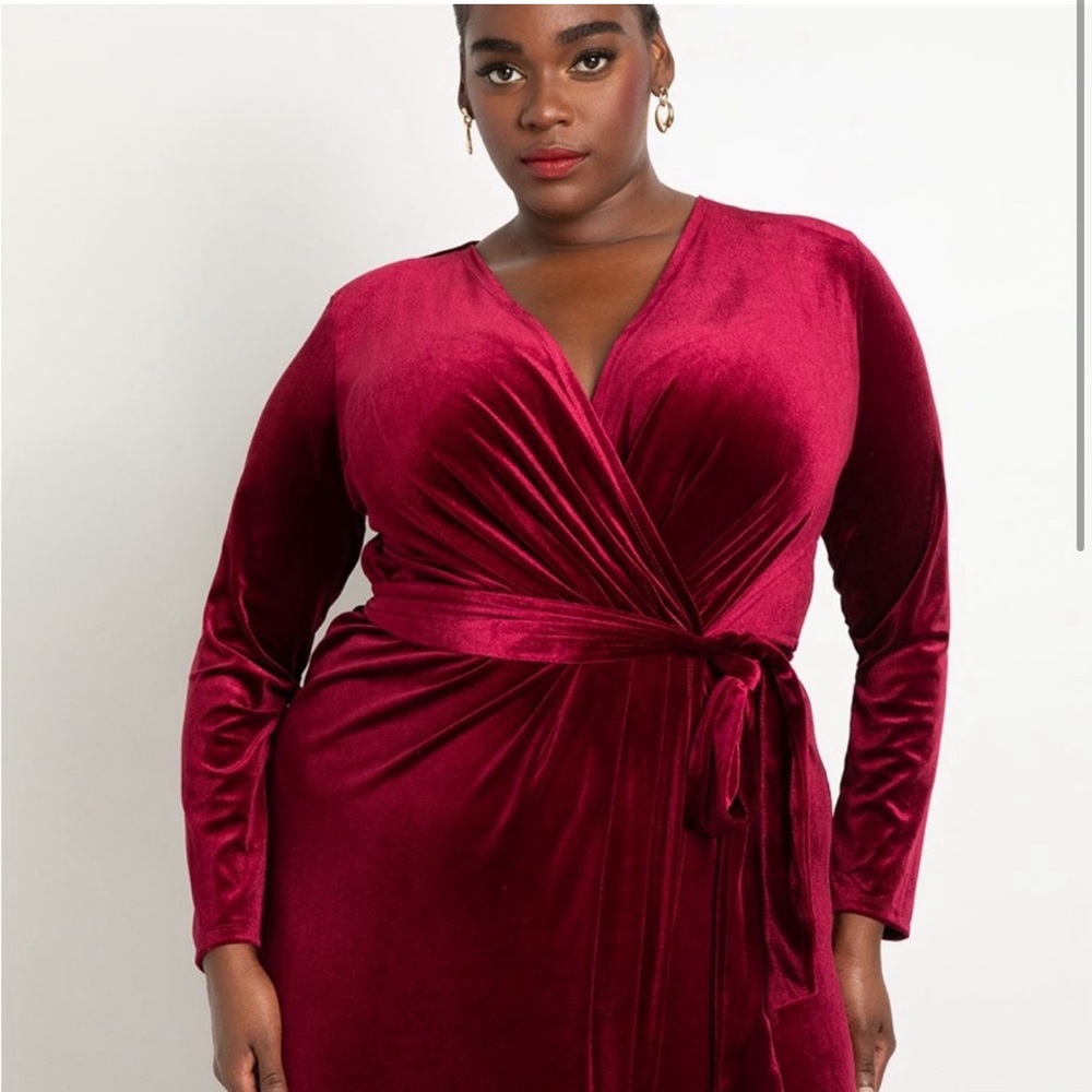 NWT Eloquii burgundy velvet wrap dress with waist tie, size 24